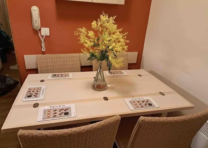 Village Pierre Et Cap Esterel, Vue Et Esterel, Classe 3 Etoiles